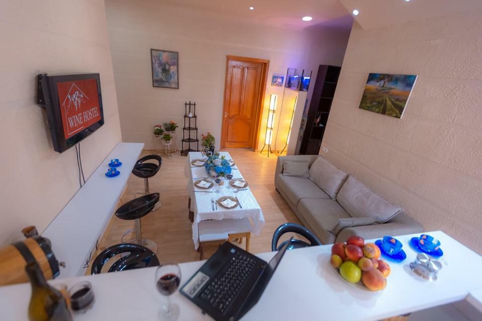 Wine Hostel Tbilisi Eksteriør bilde